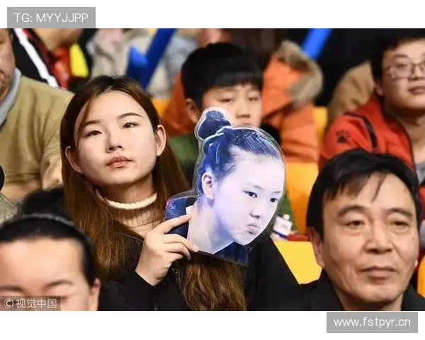 张常宁真是拿生活当秀场，训练完居然戴着百万手表逛街？