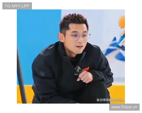 张继科厨房自拍那把椅子，价格估计能顶我三个月工资